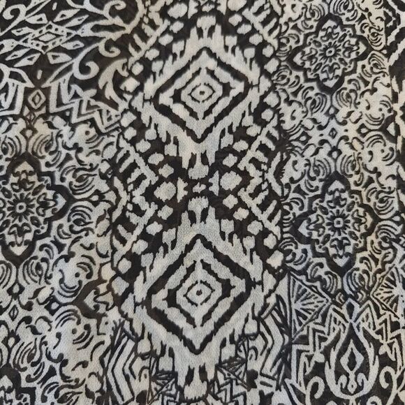 Torrid Black & White Ikat Chiffon Maxi Dress sz 3 - Picture 7 of 11